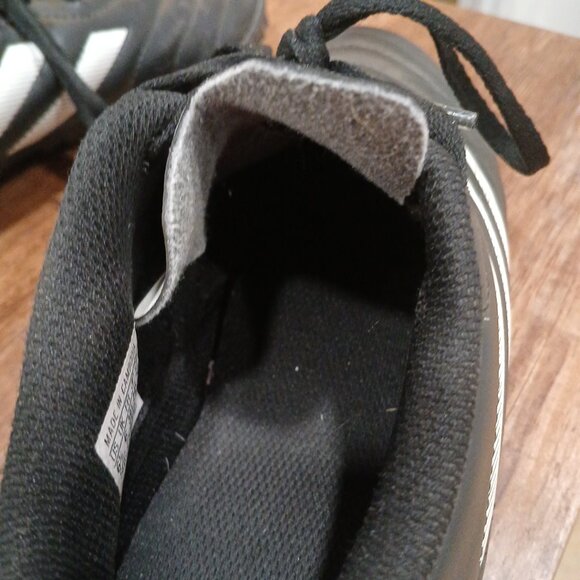 Adidas indoor soccer cleats - Picture 2 of 5